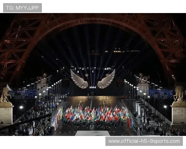 塞纳河畔的奥运开幕式独具风情，巴黎奥运会塞纳河